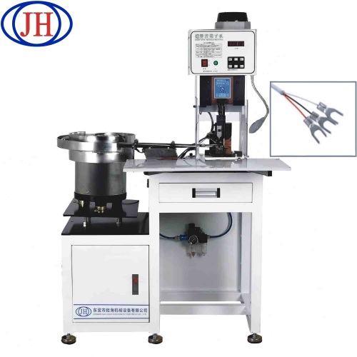 Máquina monoterminal com alimentador vibratório