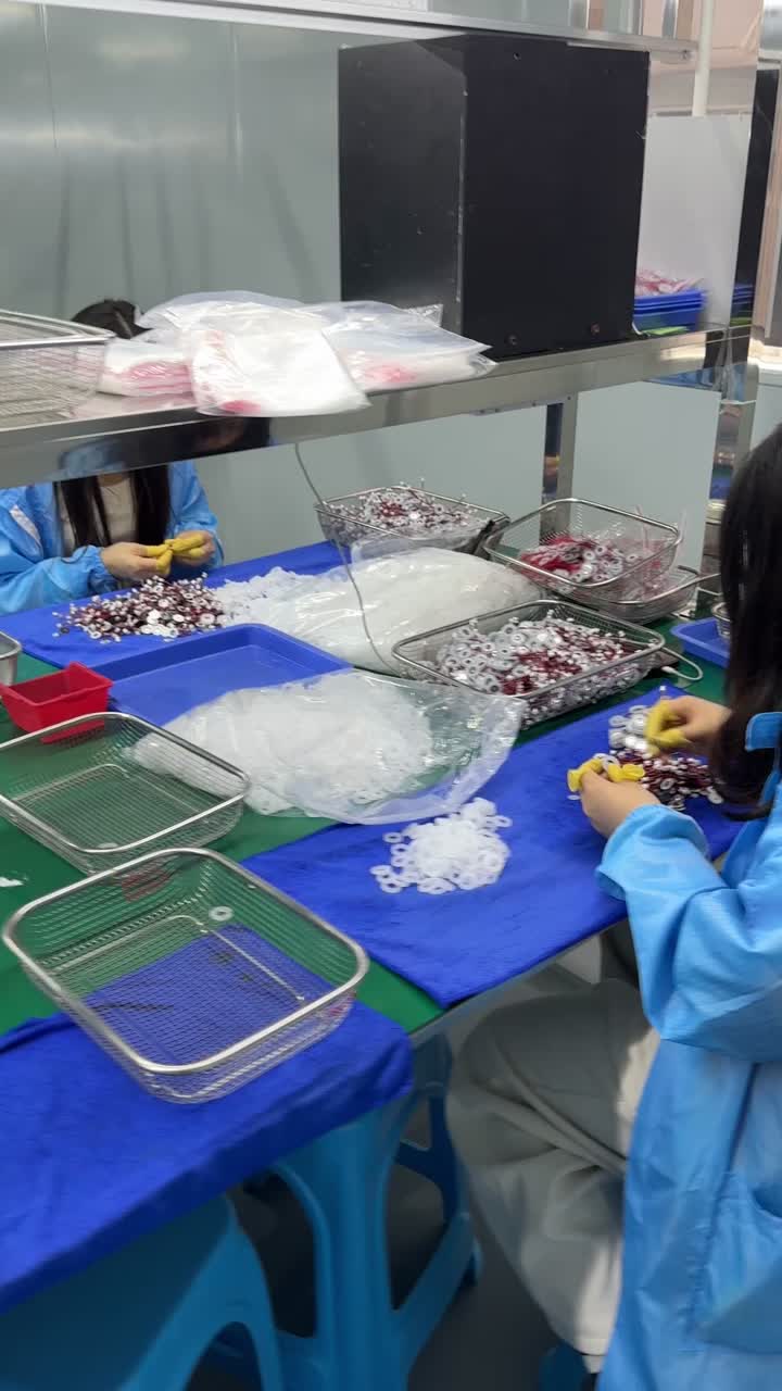 Vídeo da produção de placas de atomizador de máquina de aromaterapia