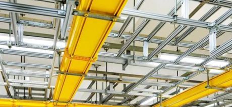 Petrol Rafinerisi ve Kimya Tesisi