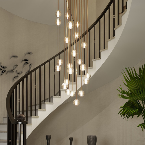 Elegir la lámpara de araña de escalera perfecta para tu escalera