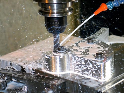 Apa yang saya perlukan untuk mempersiapkan pemprosesan batch kecil CNC CNC perkakasan?