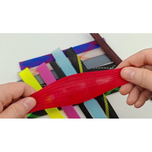 Lengan Jalinan Merah