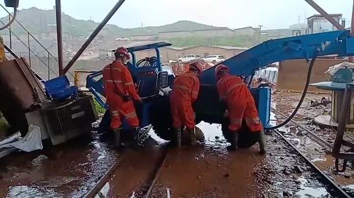 51C558DCE4AEE5B56FC7A8AE2FA00E01