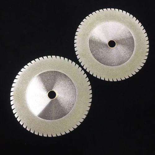 Precision Cutting of Automotive Seals: Why Your Blade Choice Matters