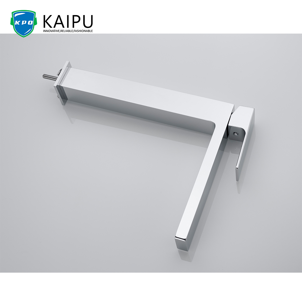 tall washbasin tap (13)