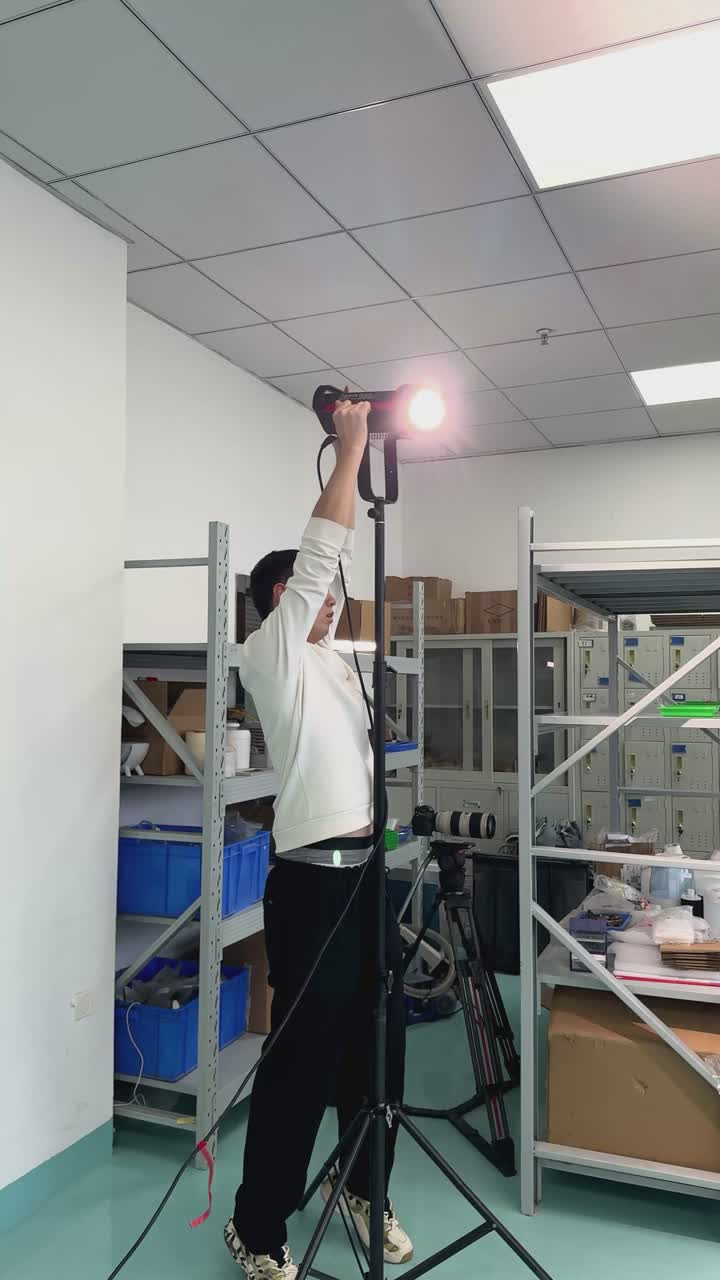 Tiro de teste de atomização do Departamento de Engenharia