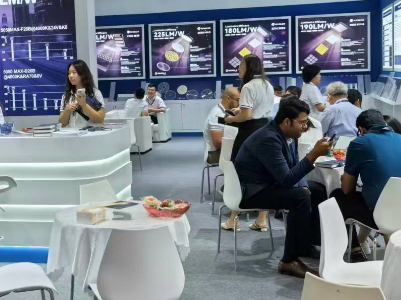 Modern lighting fixture