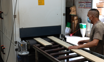 Zhongjin WPC Deck Board Processing In Production Workshop