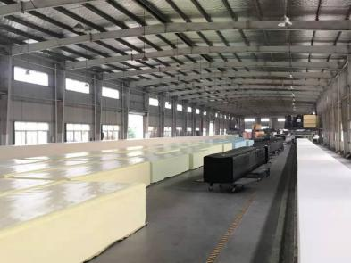 بيان صحفي: شركة Hefei Xuhong Foam Products Co., Ltd. تعزز تصنيع الرغوة المتقدمة بقوة البحث والتطوير والشهادات العالمية