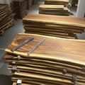 تصميم فريد من نوعه طاولة الشكل الطبيعي أعلى البلوط الجوز الصلبة الخشبية الحية الحافة طاولة الطعام لوح الخشب 1