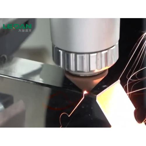 Máquina de corte de tubo de tubo a laser de fibra (3)