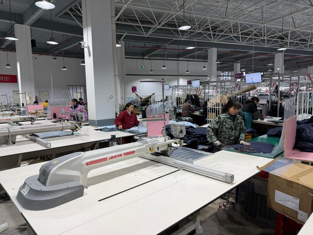 Factory Interior Working Scene (25)