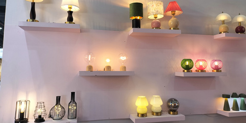 Rechargeable Table Lamps Shine at Guangzhou Lighting Expo 2025
