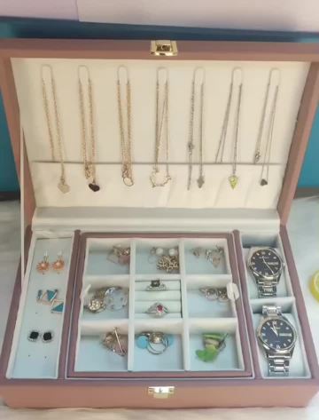necklace storage box 