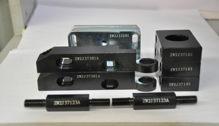 Key Spacers Machine 스페이서 바 용 자동 스페이서 굽힘 기계, Bossgoo.com의 고품질 스페이서 바 용 자동 스페이서 굽힘 기계
