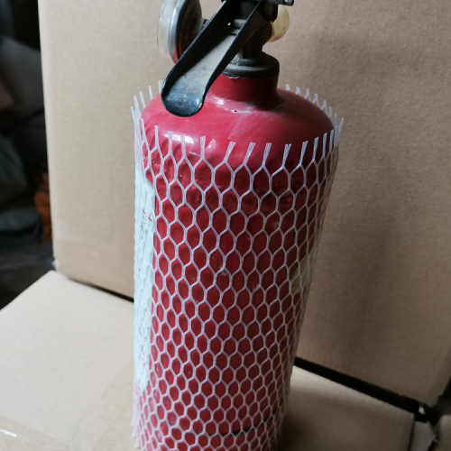 Plastic protective net cover for fire extinguishers: a new tool for protecting fire extinguishers and preventing collisions