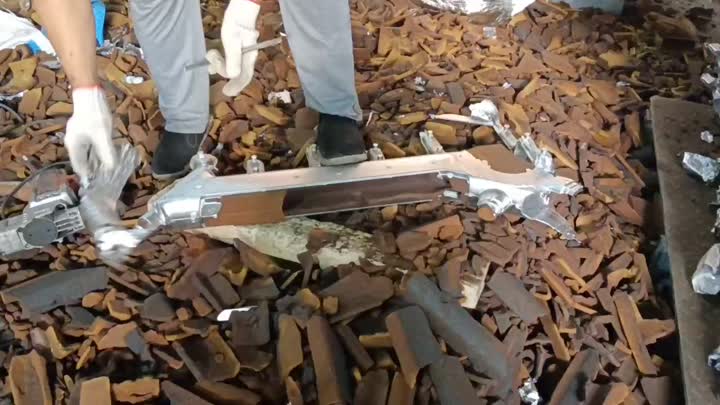 Sand shock (sand core removal)