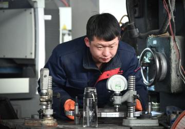 Luoyang Ouna, Craftsmanship Spirit
