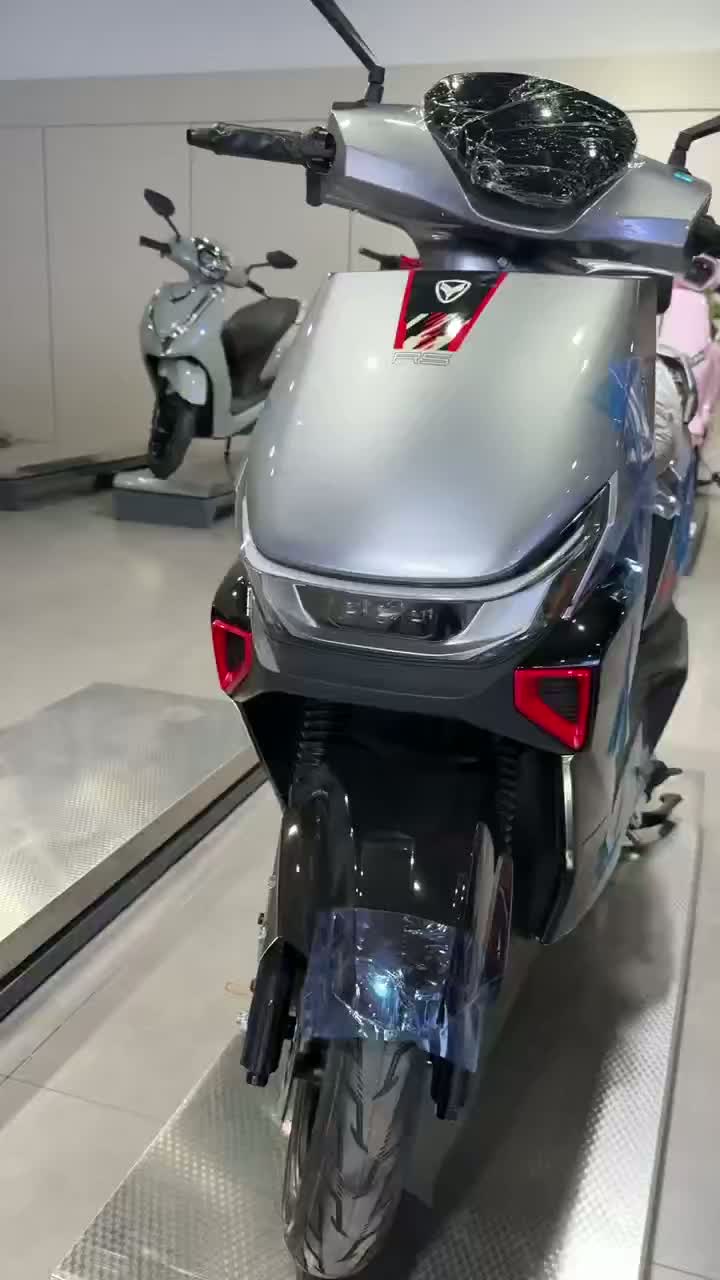 Estilo de carreras motocicleta eléctrica de alta velocidad