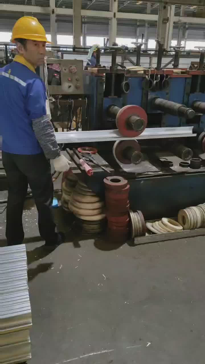 machine à dresser l&#39;aluminium