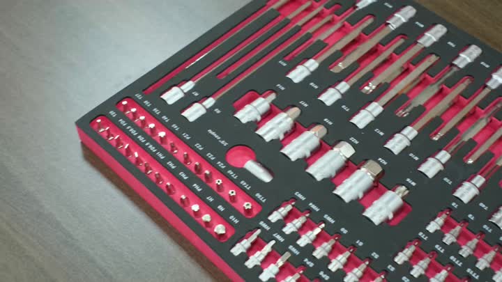 Ensemble d&#39;outils de couleur rouge