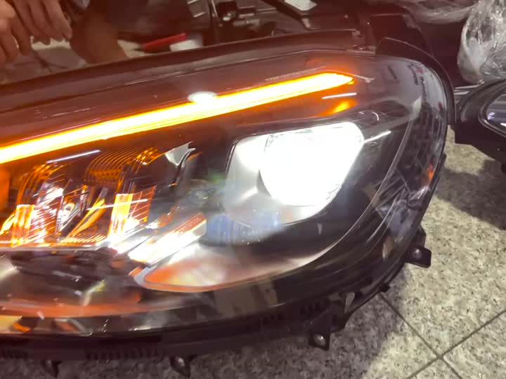 faros de clase GLS