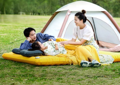 Welche Ausrüstung benötigt Camping im Freien? (1)