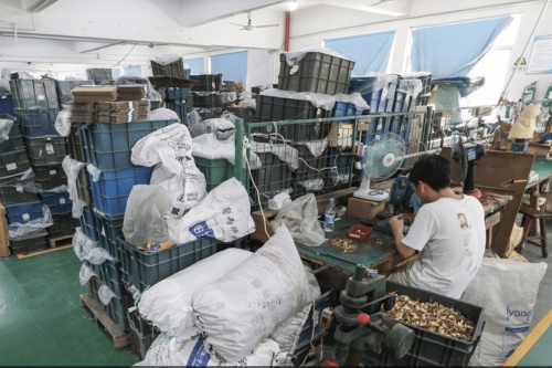 Elendax Mengumumkan Seri Steker dan Soket Eropa yang Diperluas dengan Fitur Keamanan yang Ditingkatkan