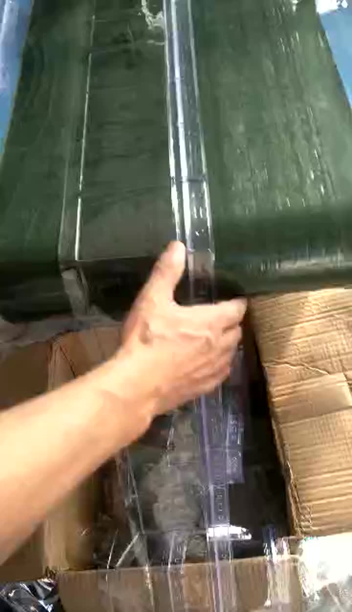 bolsa de pecho automática máquina de soldadura de alta frecuencia.mp4