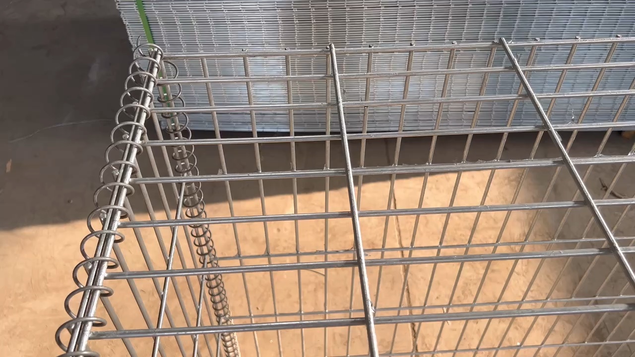 2,7 mm projekt krajobrazu na gorąco zanurzony koszyk Gabion Gabion Stone Wall for River Bank1