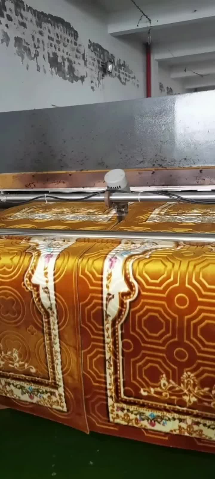 Imprimer la machine de tapis de prière musulman en relief