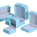 Hanhong Custom Logo Verpackungskasten Kronen Design Luxus PU Lederanzug Box Hellblau Armband Halskette Ring Juwely Box1
