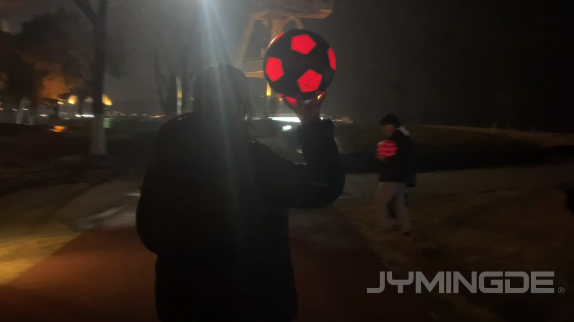 Luminous glow in the dark durable LED light up rubber LED custom soccer ball1