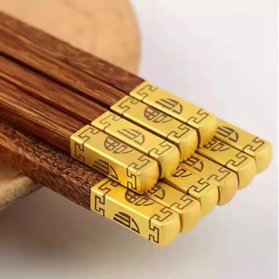 Chopsticks de madera de alta calidad de estilo chino con logotipo y paquete personalizados1
