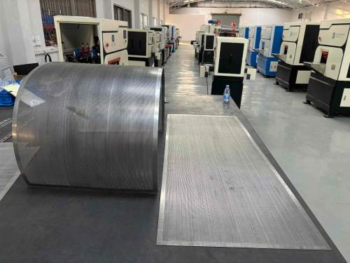 Nivelación de precisión para láminas en espiral perforadas: tecnología hidráulica CNC de Jiuzh que mejora la planitud y la calidad