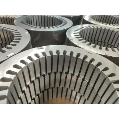 Motor statorunun ve rotor çekirdeklerinin ana malzemesinden bahsedelim: silikon çelik sac