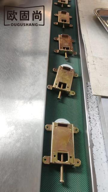 Automatic Bag Packaging Process for North American Sliding Door Rollers