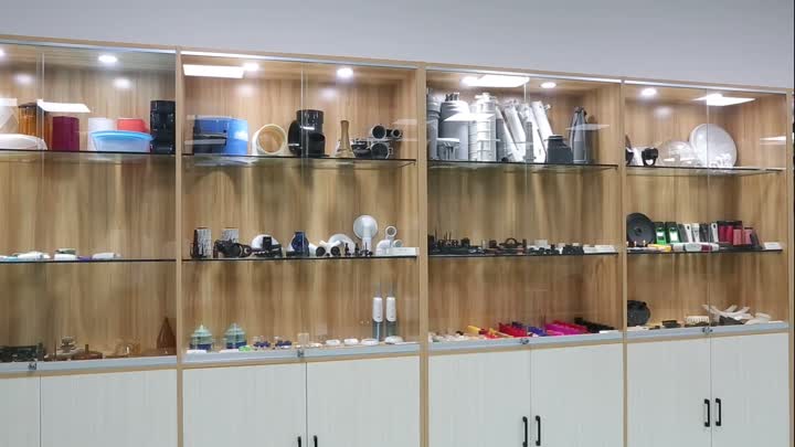 Sala de amostra de produtos para moldagem por injeção