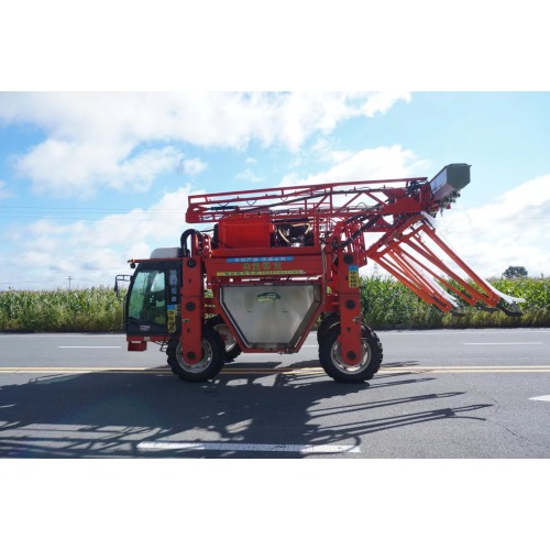 Huaxi Agricultural Machinery自己推進噴霧器