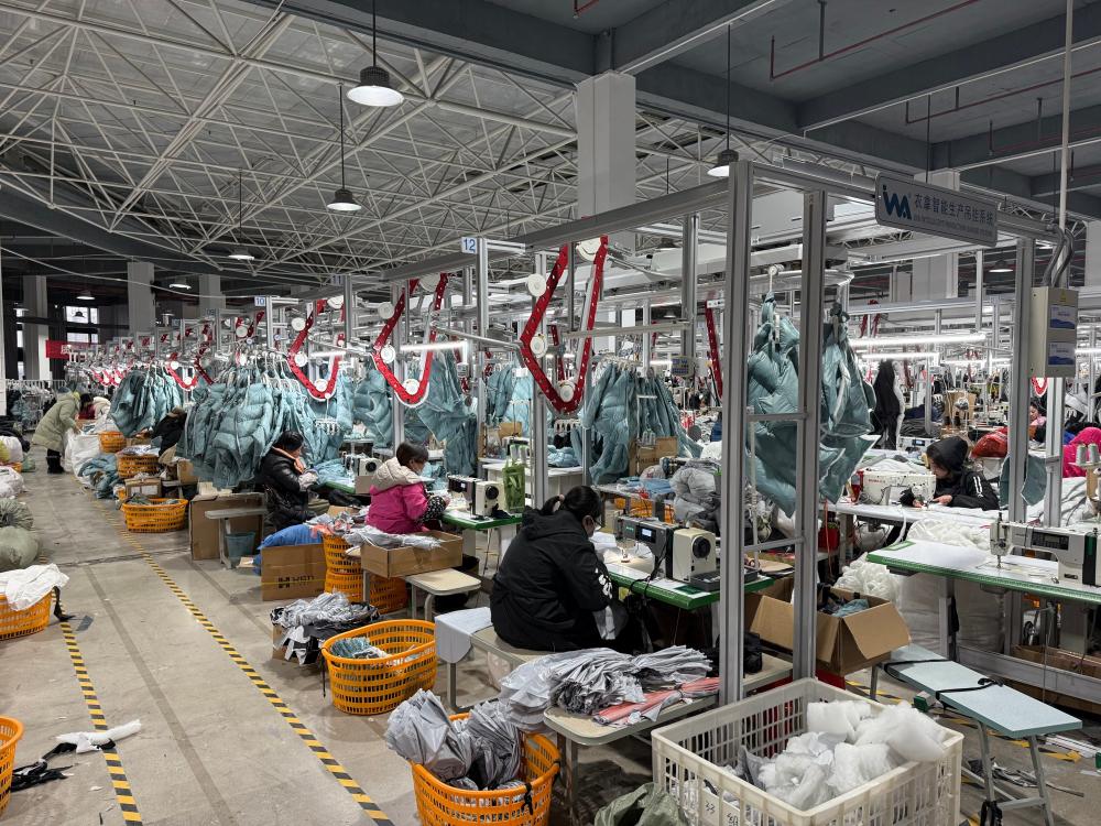 Factory Interior Working Scene (18)