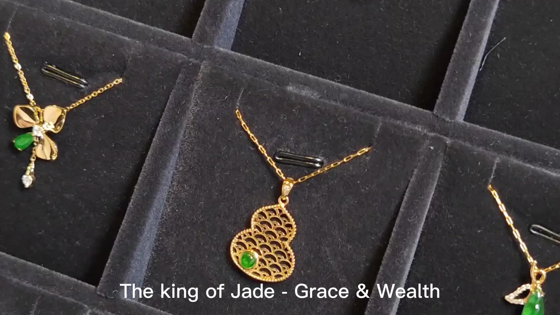 Tendances de mode Tendances de la mode Jadeite Jadeite Jade 18K Jaune Diamond Gold Couleur verte Couleur glacée PENDANT JADEITE CHARMS1