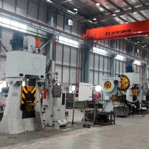 La composición estructural general del martillo de forja CNC totalmente hidráulico.