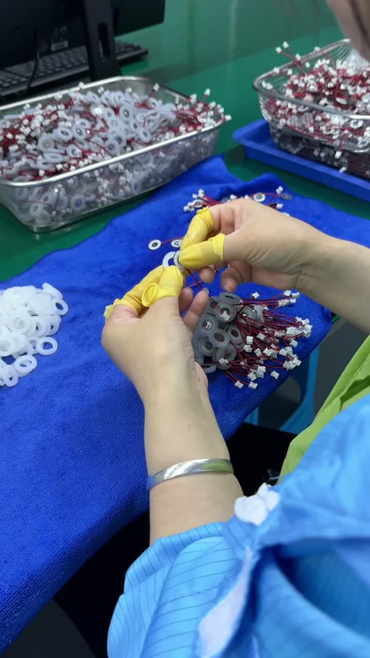 Workshop de produção de placas de atomizador de fãs pequenos