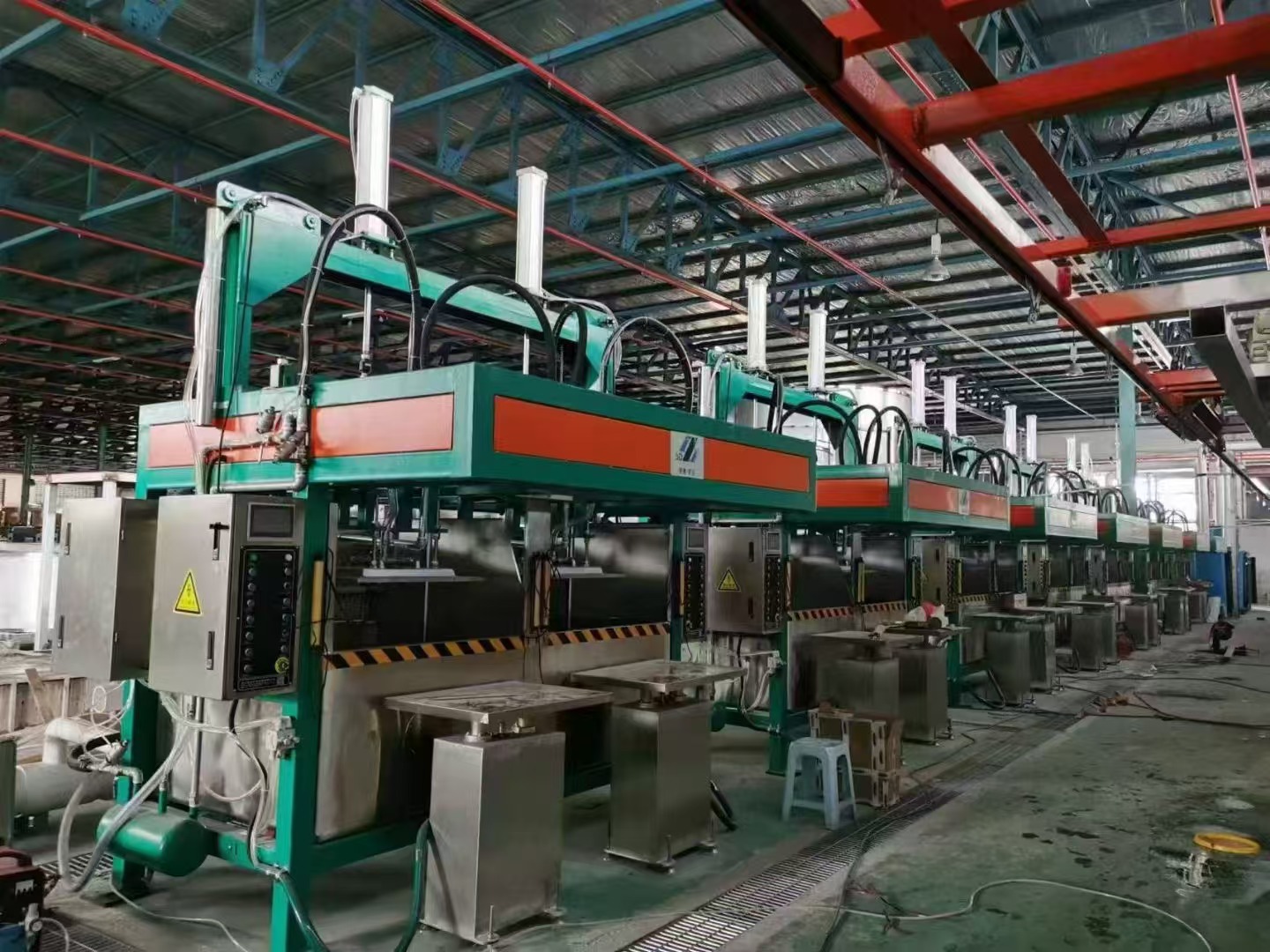 Anhui Cliente &quot;Máquina de formação de dupla estação de dupla estação&quot; da Anhui &quot;Workshop