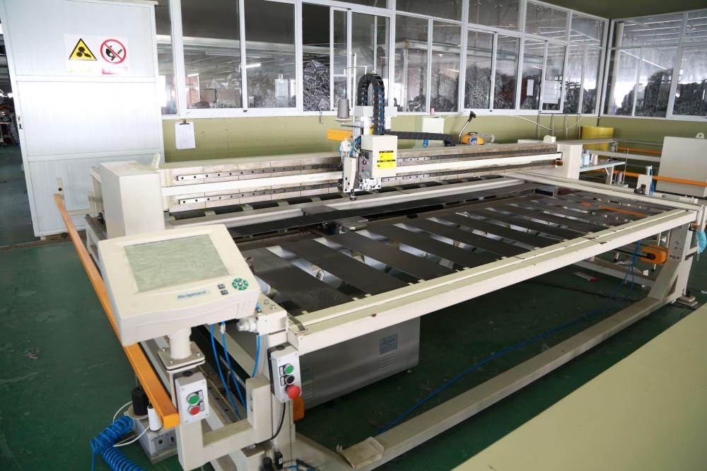 single needle machine