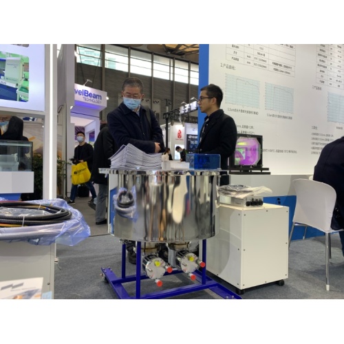 Miuncheno „Light Expo“ baigiasi gausiu derliumi ir jauduliu