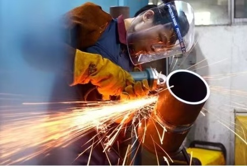 How to weld titanium alloy without cracking?