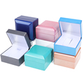 Benutzerdefinierte Logo Luxusfarbe Verpackung Uhr Uhr Square Watch Giftbox Reise LED LED WARKBOLLE mit Lichter1