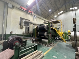 Máquina laminadora de caucho