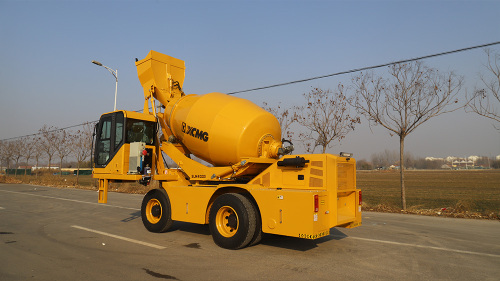 Multiple machines causing high costs and low efficiency? Xugong Self Loading Concrete Mixer solves it all in one step.